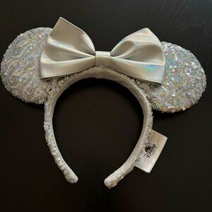 Disney Parks Silver Iridescent Sequin Minnie Ears Headband